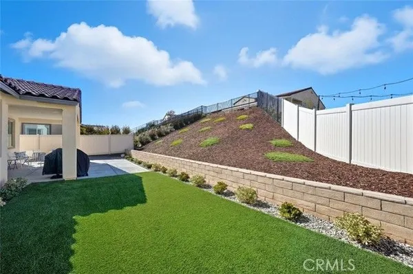 Property Slideshow image 3 of 34 | 17806 top ct, Canyon Country, CA, 91350