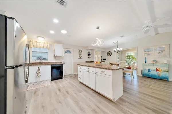 Property Slideshow image 3 of 47 | 926 saint andrews blvd, Lady Lake, FL, 32159