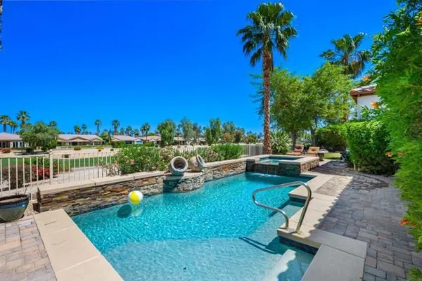 Property Slideshow image 2 of 47 | 61564 tulare ln, La Quinta, CA, 92253