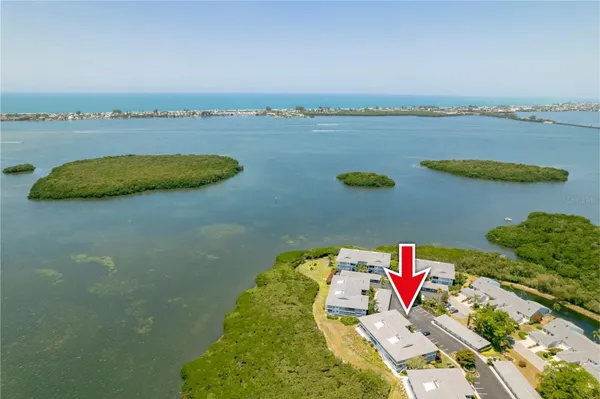 Property Slideshow image 2 of 41 | 1343 perico point cir # 117, Bradenton, FL, 34209