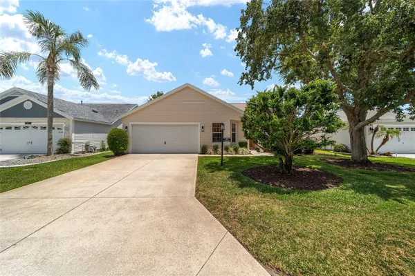 Property Slideshow image 3 of 41 | 1870 treadwell ter, The Villages, FL, 32162