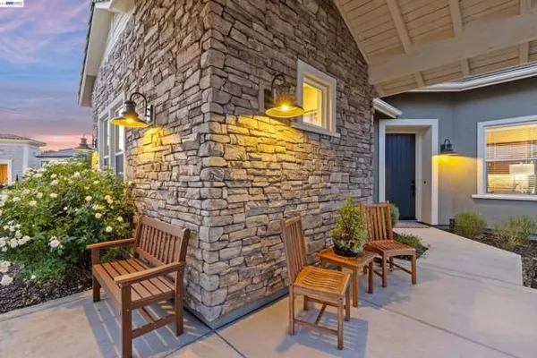 Property Slideshow image 3 of 60 | 2062 reserva ct, Brentwood (Cc), CA, 94513