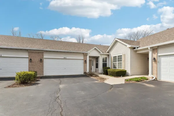 Property Slideshow image 2 of 38 | 647 s cadillac cir, Romeoville, IL, 60446