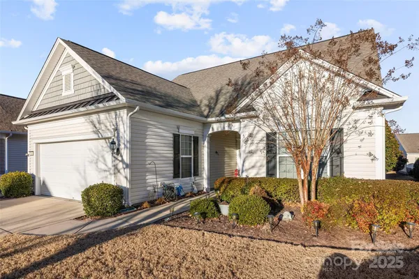 Property Slideshow image 2 of 45 | 1040 mesa verde dr, Indian Land, SC, 29707