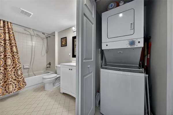 Property Slideshow image 3 of 20 | 12750 sw 15th st 303 d, Pembroke Pines, FL, 33027