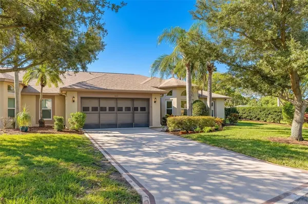 Property Slideshow image 2 of 72 | 1601 laughton pl, Sun City Center, FL, 33573