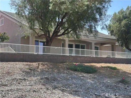 Property Slideshow image 3 of 18 | 10301 darby rd, Apple Valley, CA, 92308
