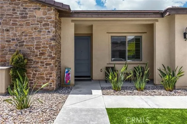Property Slideshow image 2 of 66 | 11638 oakton way, Corona, CA, 92883
