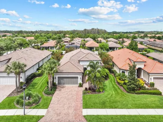 Property Slideshow image 2 of 44 | 11477 bitola dr, Odessa, FL, 33556