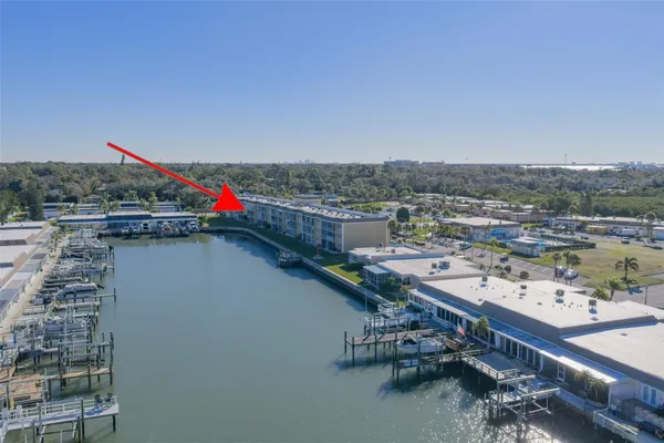 Property Slideshow image 3 of 37 | 1 boca ciega point blvd 212, St Petersburg, FL, 33708