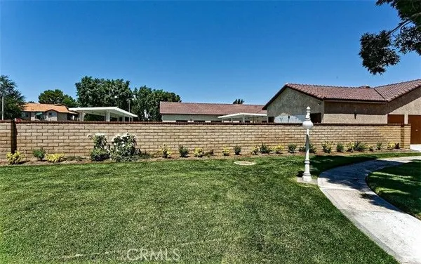 Property Slideshow image 3 of 19 | 19236 cottonwood dr, Apple Valley, CA, 92308