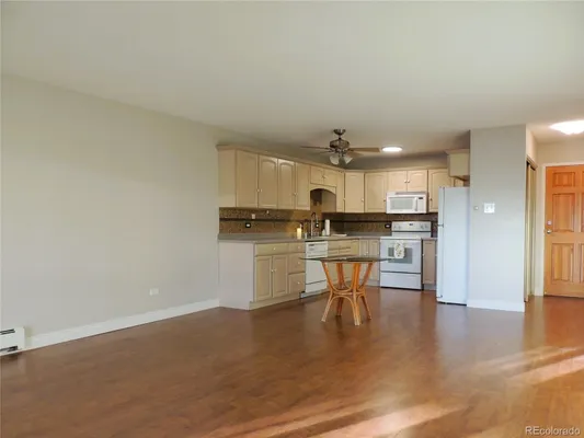 Property Slideshow image 3 of 23 | 9625 e center ave apt 4c, Denver, CO, 80247