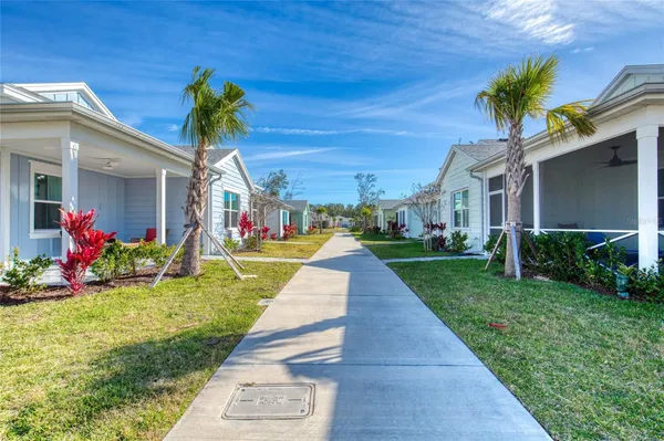 Property Slideshow image 2 of 71 | 198 gypsy palace ln, Daytona Beach, FL, 32124