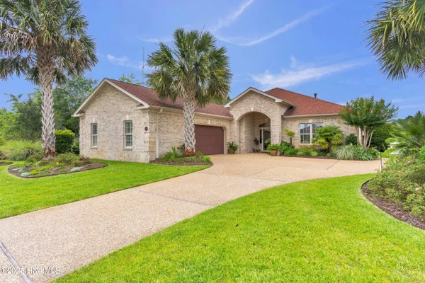 Property Slideshow image 3 of 71 | 2019 annsdale dr, Leland, NC, 28451