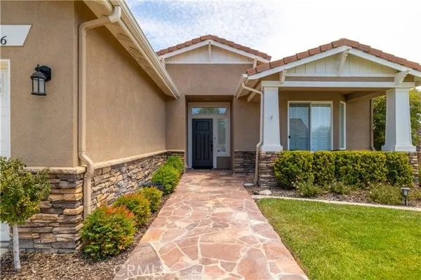 Property Slideshow image 3 of 63 | 39396 beringer dr, Murrieta, CA, 92563