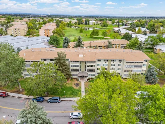 Property Slideshow image 3 of 42 | 750 s alton way 4c, Denver, CO, 80247