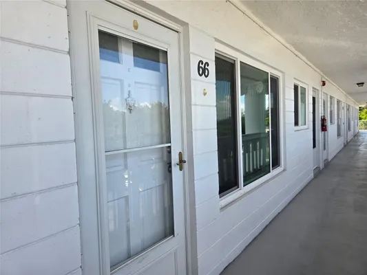 Property Slideshow image 3 of 30 | 2454 australia way 66, Clearwater, FL, 33763