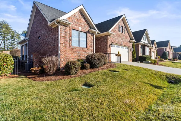 Property Slideshow image 3 of 47 | 6197 gold springs way, Denver, NC, 28037