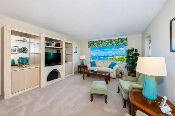 Property Slideshow image 3 of 45 | 4725 cove cir 808, St Petersburg, FL, 33708