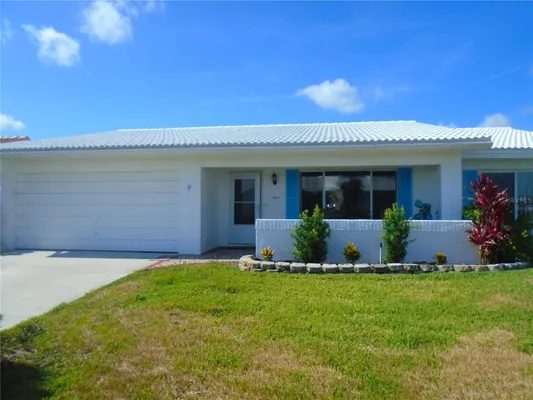 Property Slideshow image 2 of 28 | 3648 91st ave 6, Pinellas Park, FL, 33782