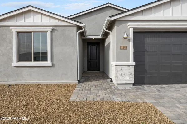 Property Slideshow image 3 of 40 | 7557 e fieldstone dr, Prescott Valley, AZ, 86315