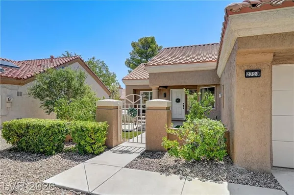 Property Slideshow image 3 of 37 | 2728 showcase dr, Las Vegas, NV, 89134