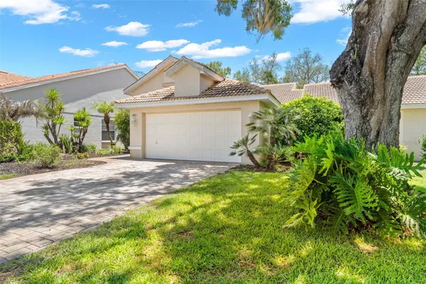 Property Slideshow image 3 of 78 | 9354 mississippi run, Weeki Wachee, FL, 34613