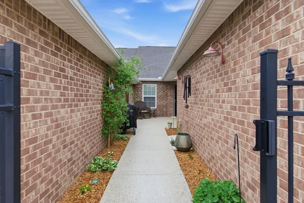 Property Slideshow image 3 of 32 | 395 devon chase hl 4303, Gallatin, TN, 37066