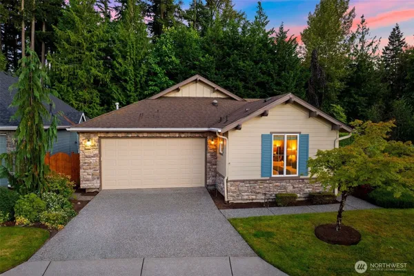 Property Slideshow image 2 of 22 | 23011 ne 124th pl, Redmond, WA, 98053