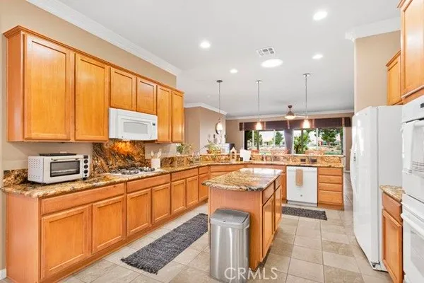 Property Slideshow image 2 of 17 | 19427 verbena st, Apple Valley, CA, 92308