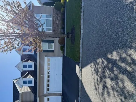 Property Slideshow image 3 of 3 | 48 augusta dr, Brookhaven, NY, 11763