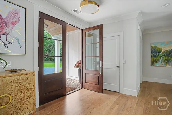 Property Slideshow image 3 of 41 | 9 brandenberry rd, Savannah, GA, 31411
