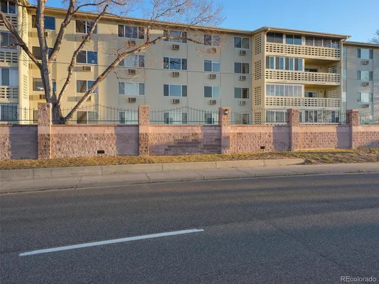Property Slideshow image 2 of 27 | 9335 e center ave 8c, Denver, CO, 80247