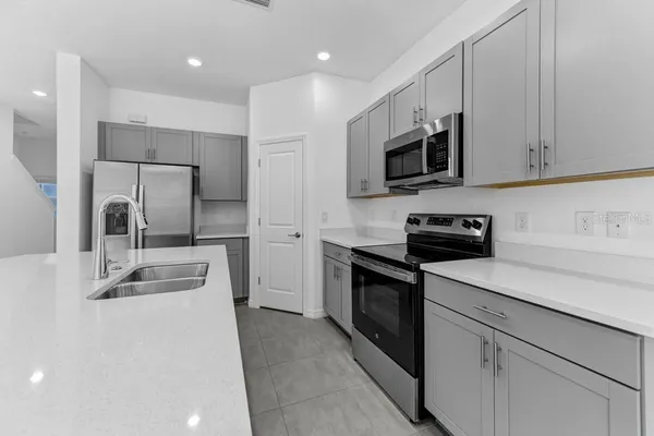 Property Slideshow image 3 of 45 | 15160 cuzcorro ct, Nokomis, FL, 34275