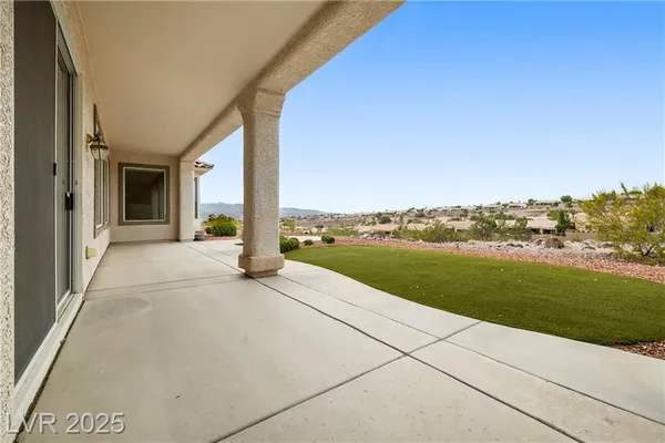 Property Slideshow image 2 of 37 | 2868 foxtail creek ave, Henderson, NV, 89052