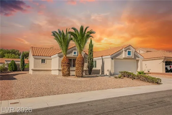 Property Slideshow image 3 of 19 | 9009 signal terrace dr, Las Vegas, NV, 89134