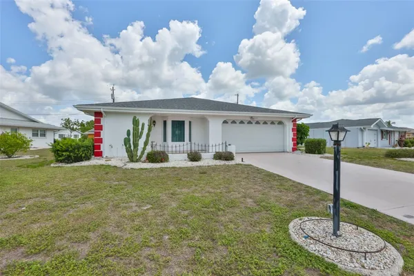 Property Slideshow image 3 of 41 | 603 la jolla ave, Sun City Center, FL, 33573