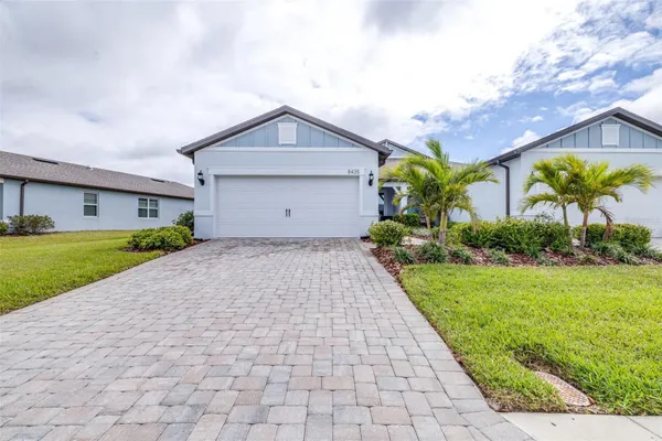 Property Slideshow image 3 of 81 | 8435 ocean tides cv, Parrish, FL, 34219