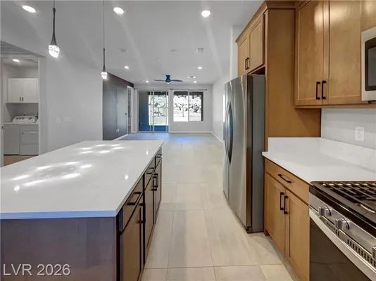 Property Slideshow image 3 of 20 | 77 stone bluff ln, Henderson, NV, 89011