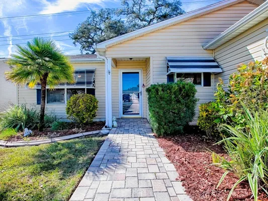 Property Slideshow image 2 of 34 | 1254 chaparral dr, Lady Lake, FL, 32159