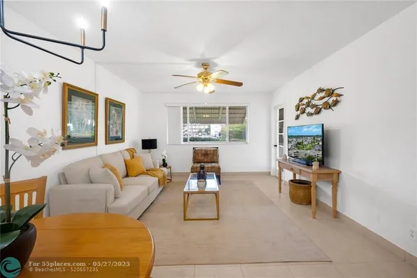 Property Slideshow image 3 of 14 | 2856 garden dr 106, Lake Worth, FL, 33461