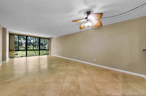 Property Slideshow image 3 of 49 | 14130 rosemary ln apt 3306, Largo, FL, 33774