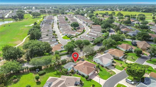Property Slideshow image 3 of 82 | 8641 se 168th kittredge loop, The Villages, FL, 32162