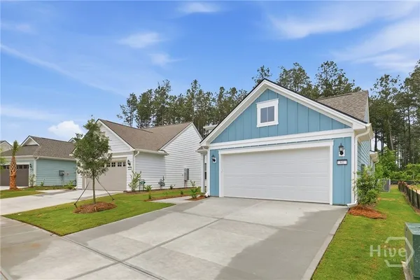 Property Slideshow image 3 of 29 | 61 lilac way, Richmond Hill, GA, 31324