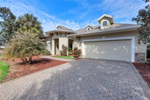Property Slideshow image 2 of 79 | 5203 grove mnr, Lady Lake, FL, 32159