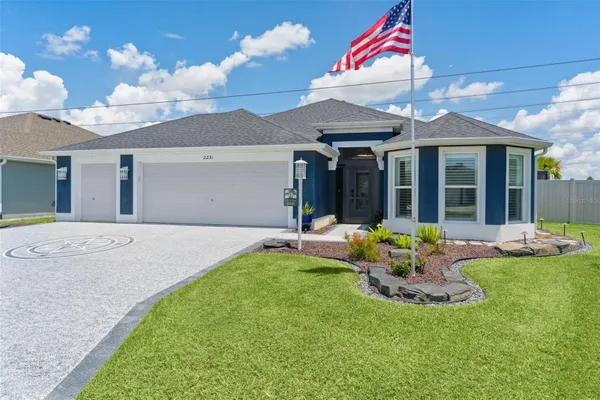 Property Slideshow image 3 of 68 | 2231 landrea loop, The Villages, FL, 32163