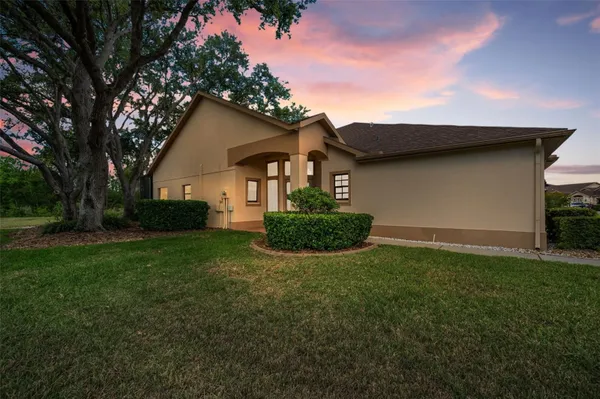 Property Slideshow image 2 of 61 | 9307 palm haven ct, New Port Richey, FL, 34655