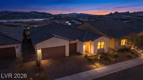 Property Slideshow image 2 of 52 | 393 faro di portofino ct, Henderson, NV, 89011