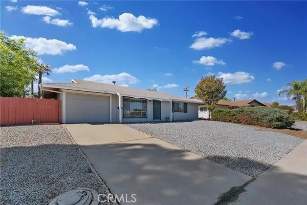 Property Slideshow image 2 of 30 | 29151 thornhill dr, Menifee, CA, 92586