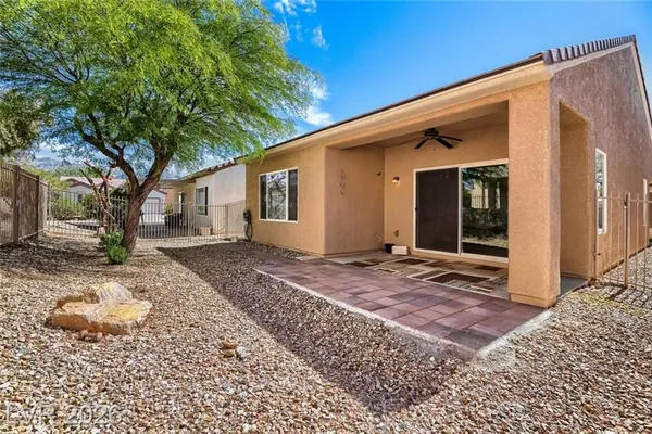 Property Slideshow image 3 of 30 | 7613 fruit dove st, North Las Vegas, NV, 89084
